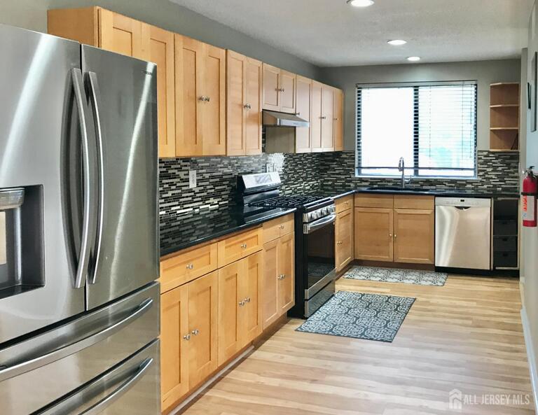 Photo 3 of 251 Sayre Drive, Plainsboro NJ 08540, Plainsboro, NJ