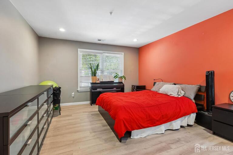 Photo 10 of 811 Waterford Drive, Edison NJ 08817, Edison, NJ