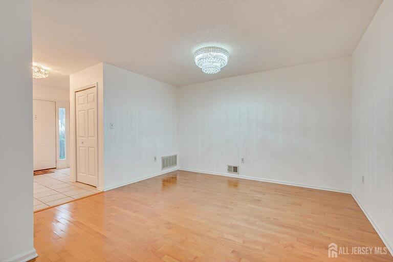 Photo 7 of 2103 Ackmen Court, Bridgewater NJ 08807, Bridgewater, NJ