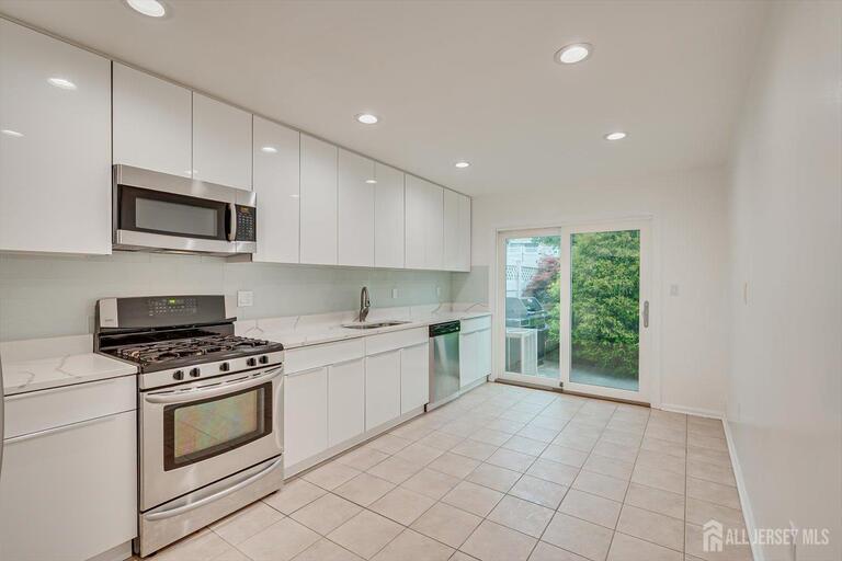 Photo 9 of 2103 Ackmen Court, Bridgewater NJ 08807, Bridgewater, NJ