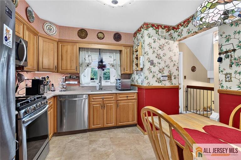 Photo 4 of 403 Peach Street # 403, Avenel NJ 07001, Avenel, NJ