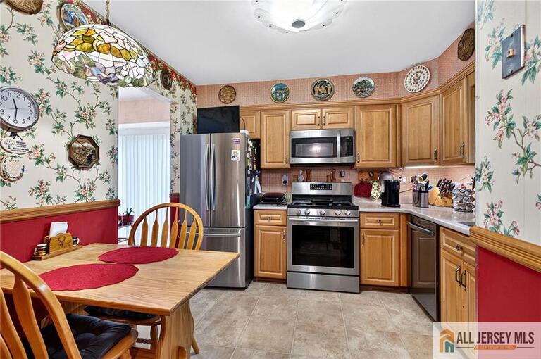 Photo 3 of 403 Peach Street # 403, Avenel NJ 07001, Avenel, NJ