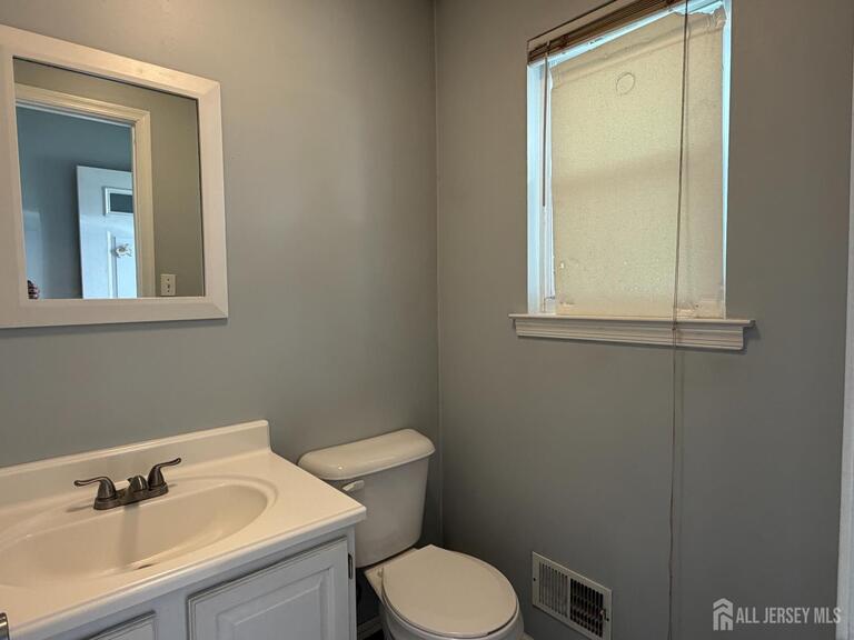Photo 13 of 99 Brookview Circle, Jamesburg NJ 08831, Jamesburg, NJ