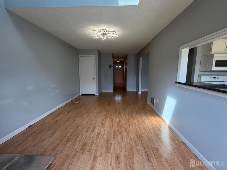 Photo 10 of 99 Brookview Circle, Jamesburg NJ 08831, Jamesburg, NJ
