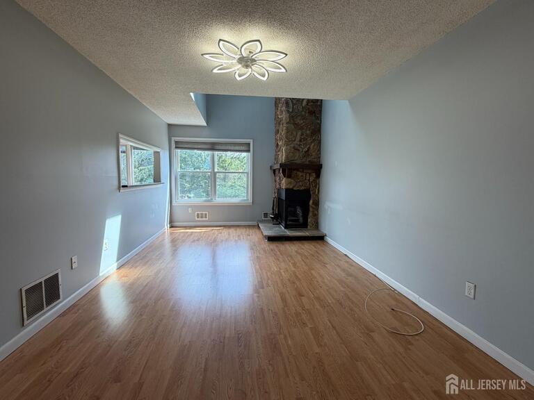 Photo 9 of 99 Brookview Circle, Jamesburg NJ 08831, Jamesburg, NJ