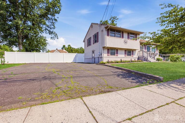 Photo 4 of 1852 W 5th Street, Piscataway NJ 08854, Piscataway, NJ
