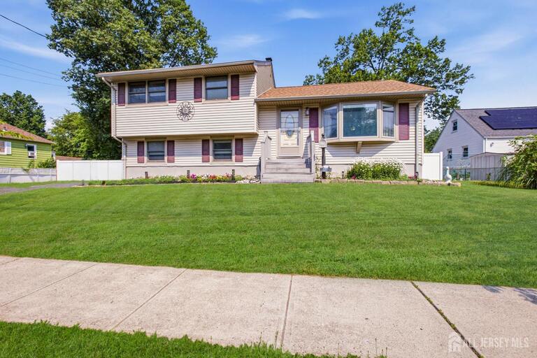 Photo 3 of 1852 W 5th Street, Piscataway NJ 08854, Piscataway, NJ