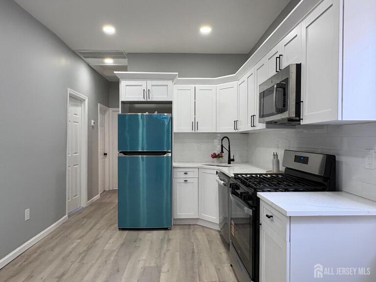 Photo 8 of 456-458 Harrison Street # 2, Passaic NJ 07055, Passaic, NJ