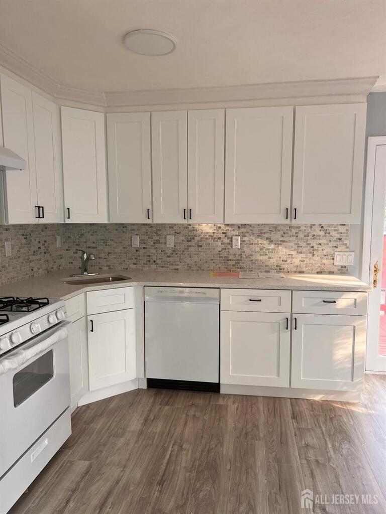 Photo 5 of 35 Fiat Avenue, Iselin NJ 08830, Iselin, NJ