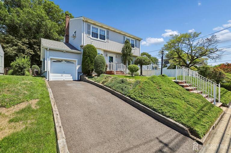 Photo 2 of 304 Green Street, Woodbridge Proper NJ 07095, Woodbridge Proper, NJ