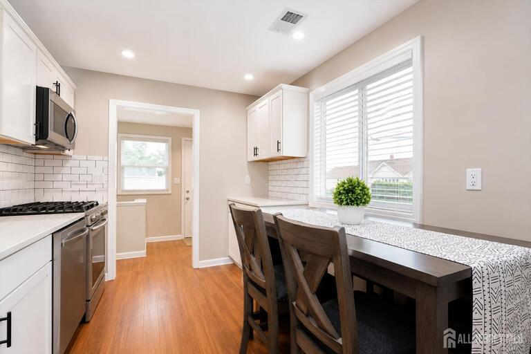 Photo 11 of 327 Woodland Avenue, Sayreville NJ 08879, Sayreville, NJ