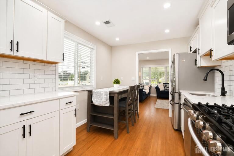 Photo 13 of 327 Woodland Avenue, Sayreville NJ 08879, Sayreville, NJ