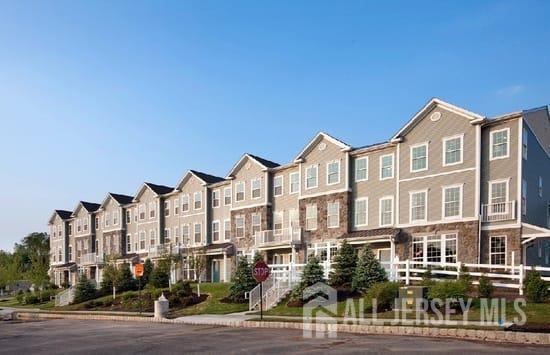 Photo 1 of 1423 Hudson Circle # 1423, Highland Park NJ 08904, Highland Park, NJ