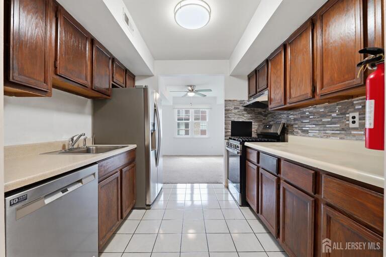 Photo 8 of 296-B Alpine Way, Woodbridge Proper NJ 07095, Woodbridge Proper, NJ
