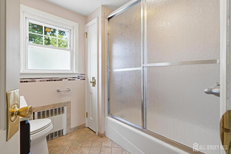 Photo 18 of 326 Melrose Avenue, Middlesex NJ 08846, Middlesex, NJ