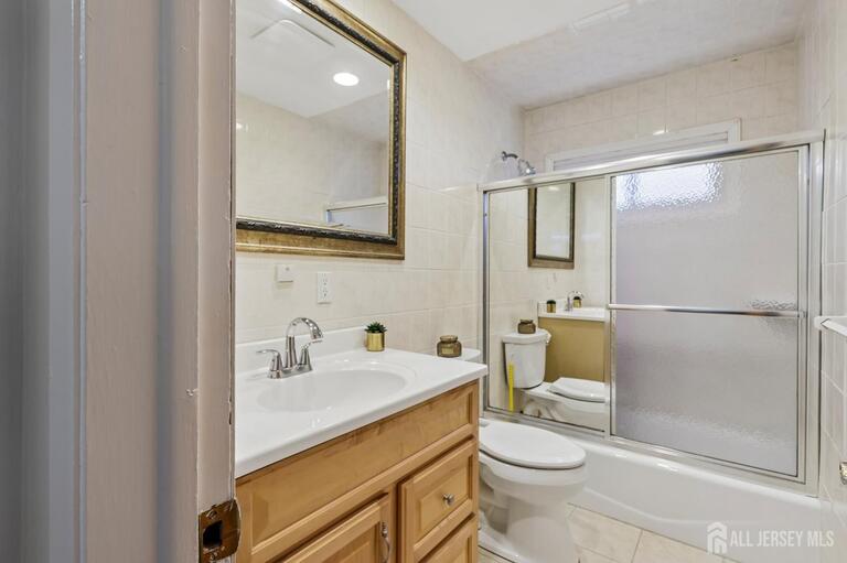Photo 17 of 1020 Madison Avenue, Union Twp NJ 07060, Union Twp, NJ