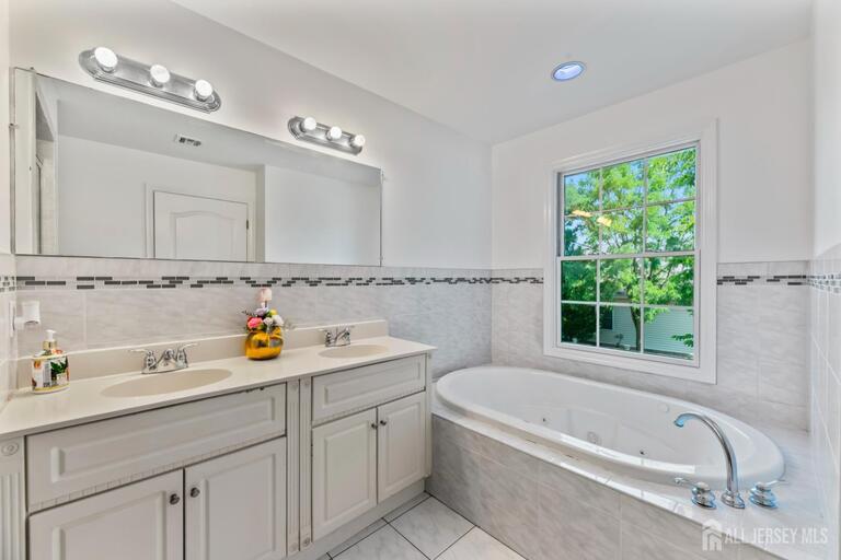 Photo 17 of 9 Perry L Drew Place, Hightstown NJ 08520, Hightstown, NJ