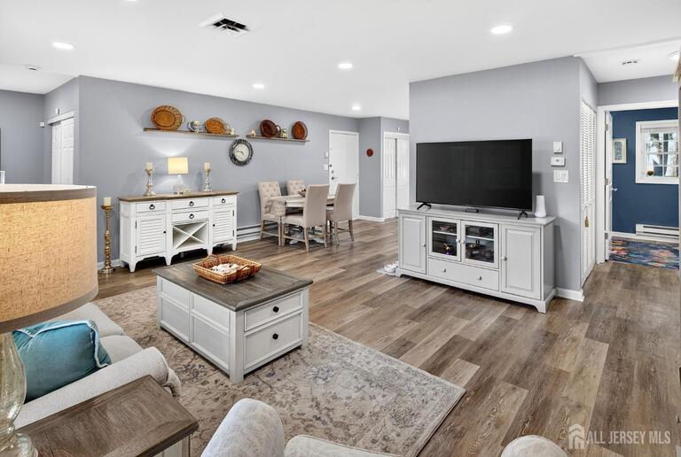 Photo 15 of 976 Aberdeen Drive, Lakewood NJ 08701, Lakewood, NJ