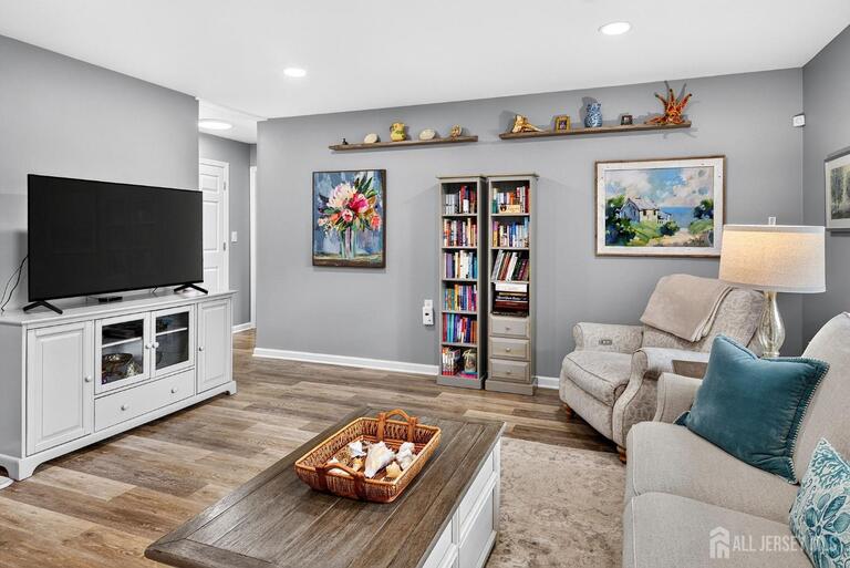 Photo 11 of 976 Aberdeen Drive, Lakewood NJ 08701, Lakewood, NJ