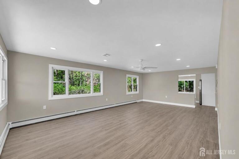 Photo 10 of 47 Doral Drive, Toms River NJ 08757, Toms River, NJ