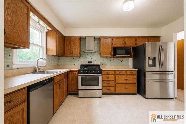 Photo 12 of 66 Edison Avenue, Edison NJ 08820, Edison, NJ