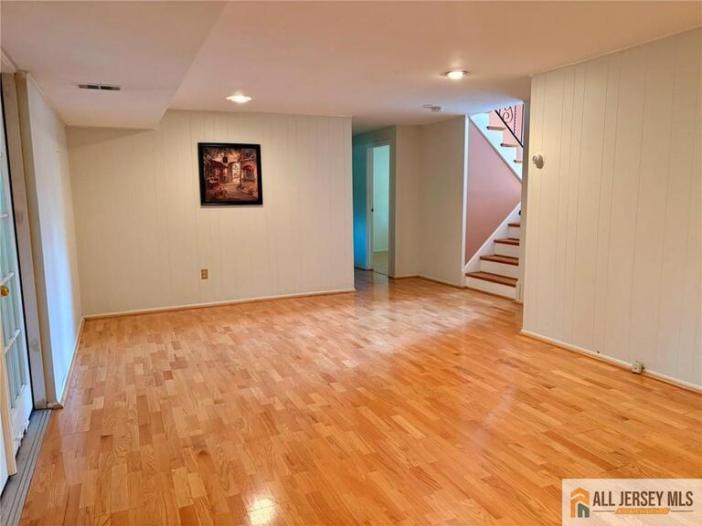 Photo 10 of 35 Wellington Road, East Brunswick NJ 08816, East Brunswick, NJ