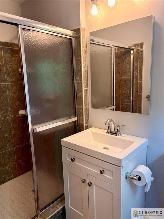 Photo 8 of 35 Wellington Road, East Brunswick NJ 08816, East Brunswick, NJ