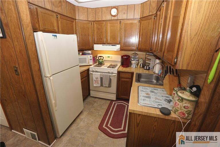 Photo 9 of 22 Lowell Street, Iselin NJ 08830, Iselin, NJ