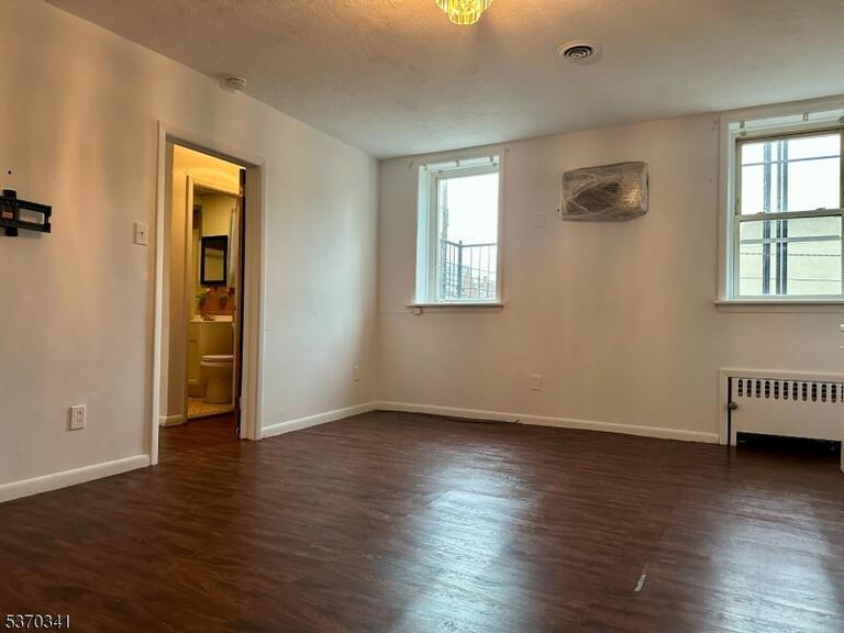 Property listing MLS 3992811 photo 3