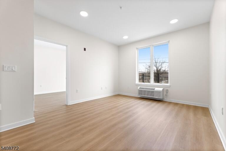 Property listing MLS 4008022 photo 14