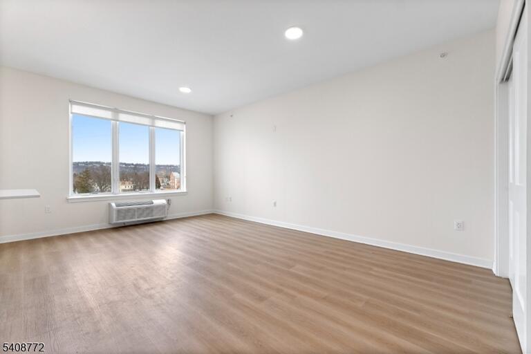 Property listing MLS 4008022 photo 19