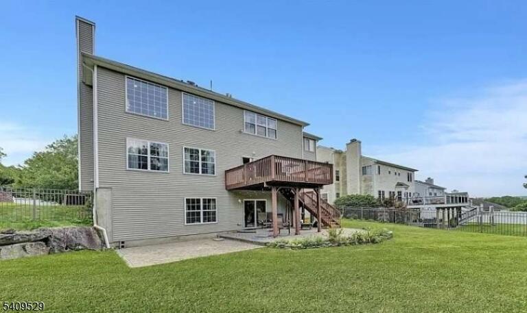 Property listing MLS 4008227 photo 20