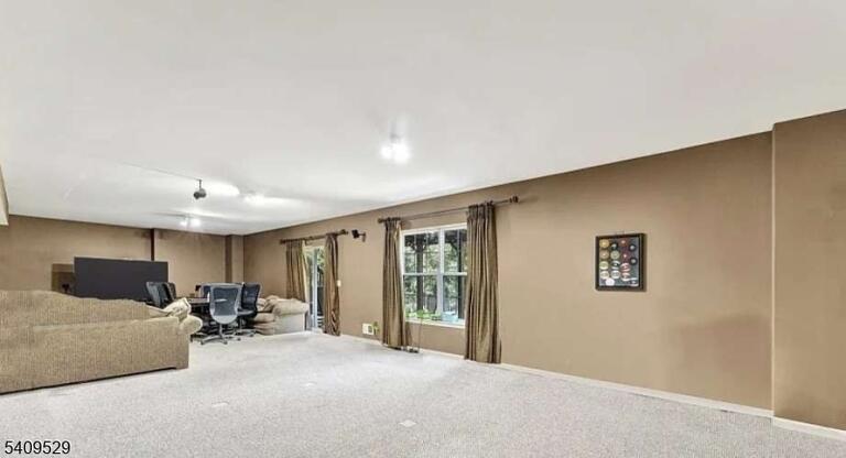 Property listing MLS 4008227 photo 21