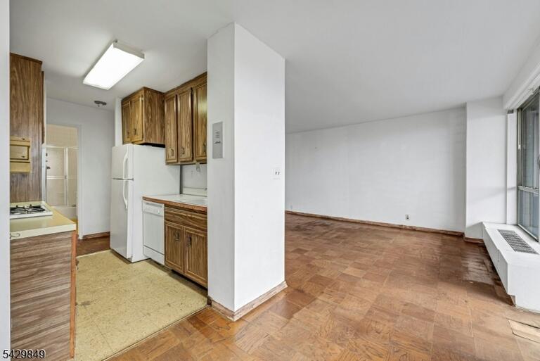Property listing MLS 4026004 photo 7