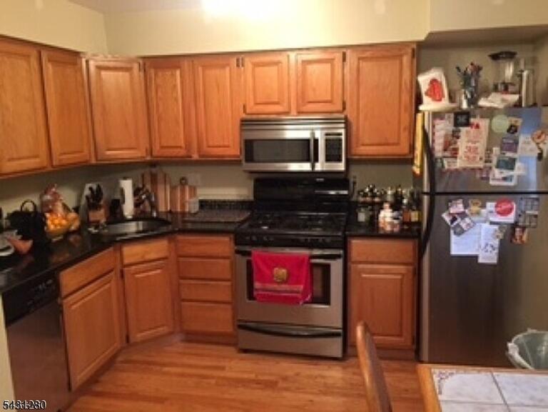 Property listing MLS 4026826 photo 2