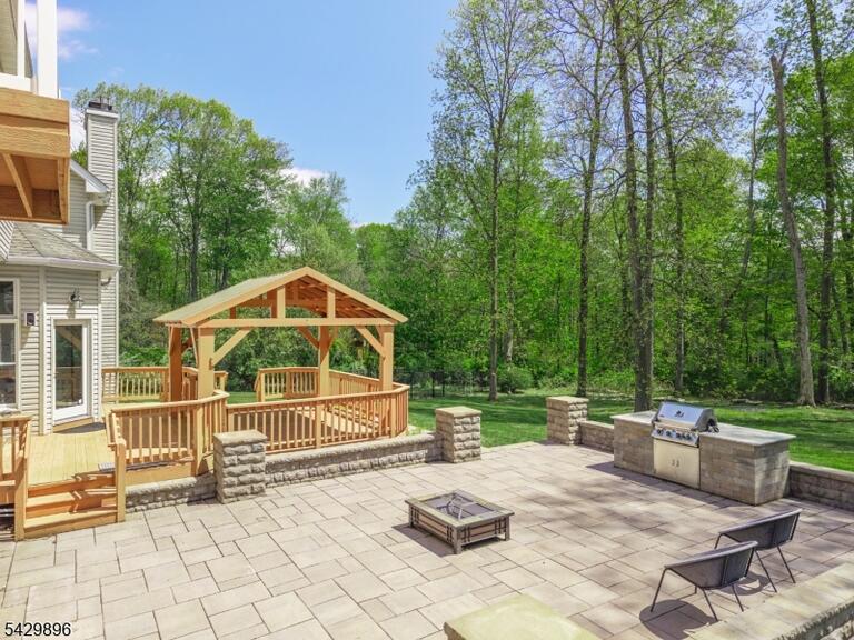 Property listing MLS 4026921 photo 13