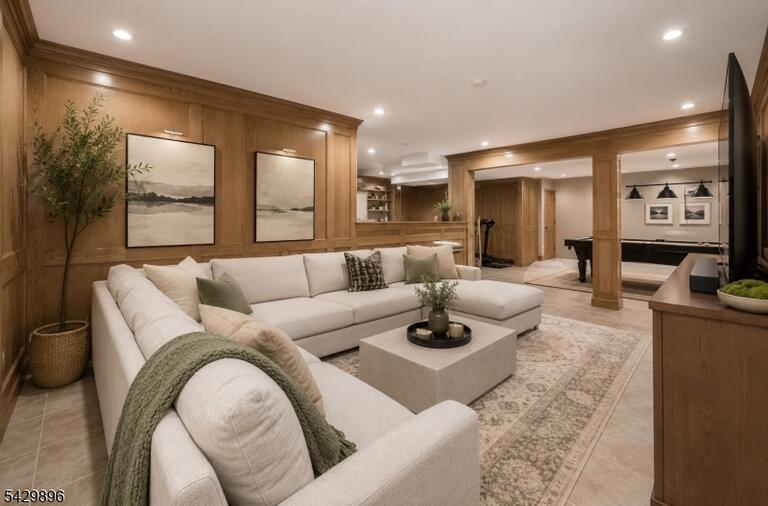 Property listing MLS 4026921 photo 9