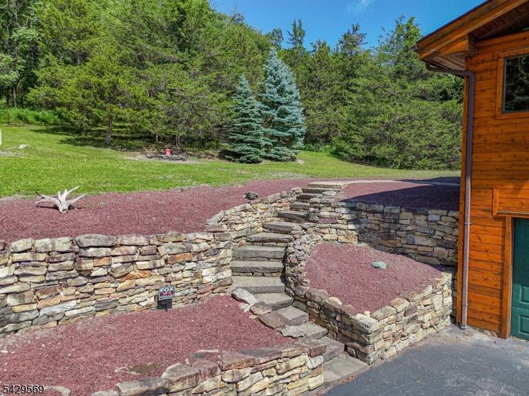 Property listing MLS 4027730 photo 11