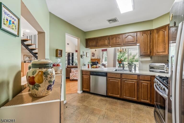 Property listing MLS 4031368 photo 8