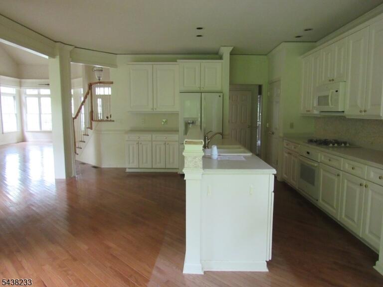 Property listing MLS 4033168 photo 12