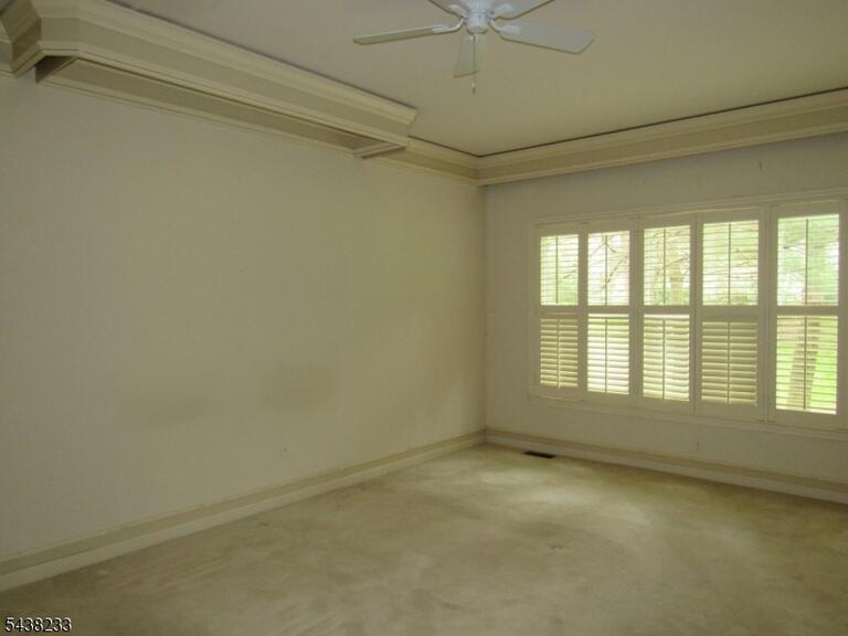 Property listing MLS 4033168 photo 17