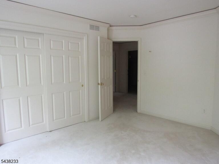 Property listing MLS 4033168 photo 29