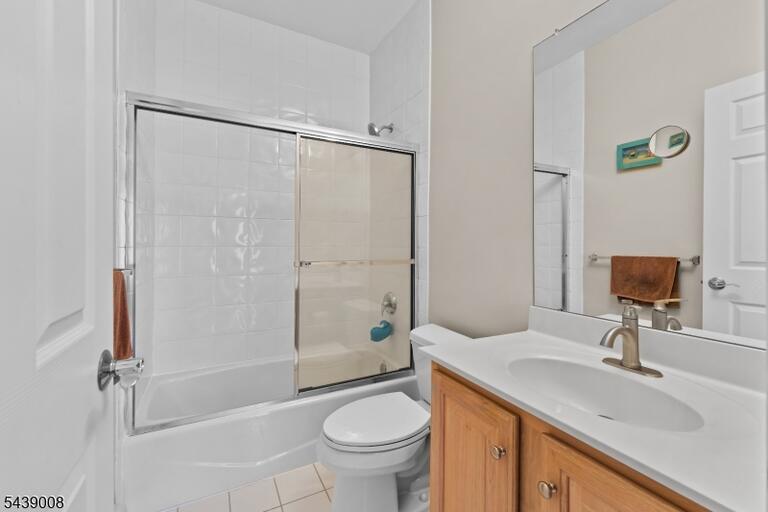 Property listing MLS 4034044 photo 31