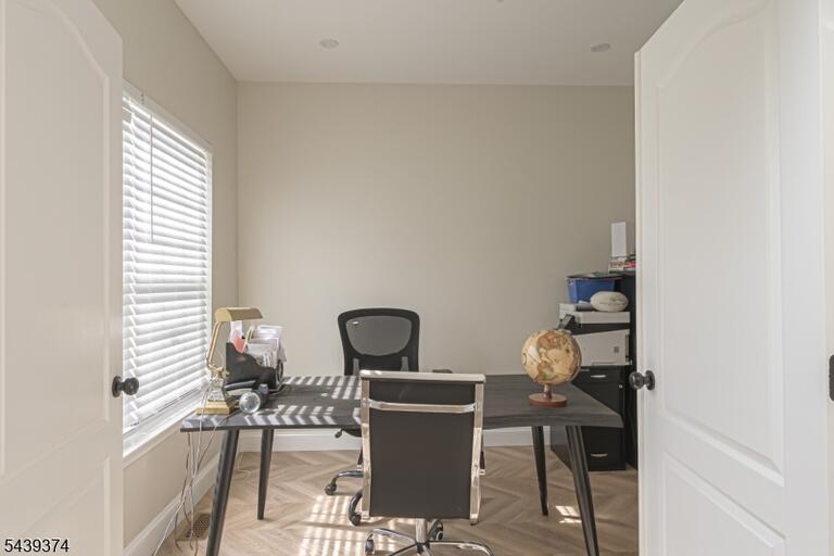 Property listing MLS 4034171 photo 7