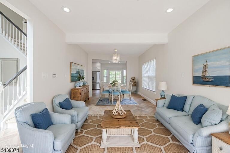 Property listing MLS 4034171 photo 9