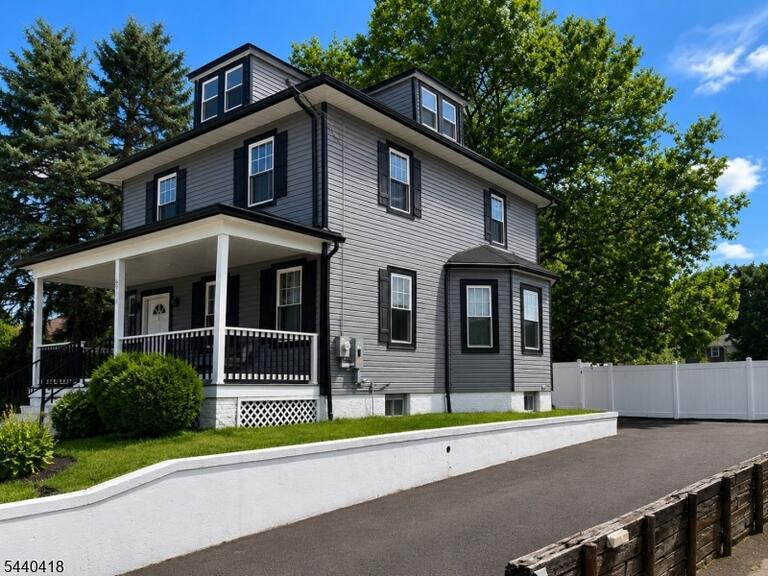 Property listing MLS 4034975 photo 22