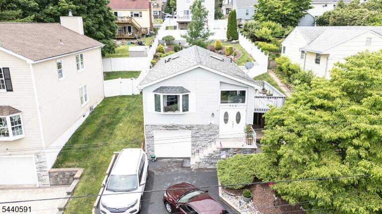 Property listing MLS 4035471 photo 1