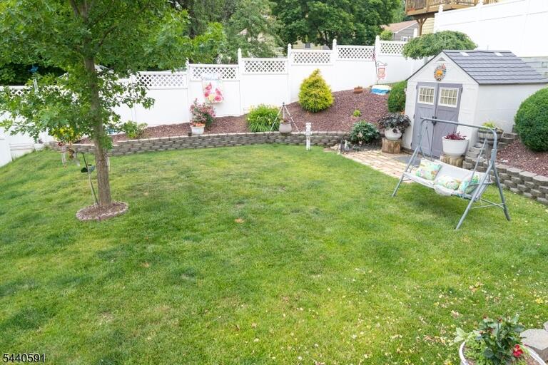 Property listing MLS 4035471 photo 25