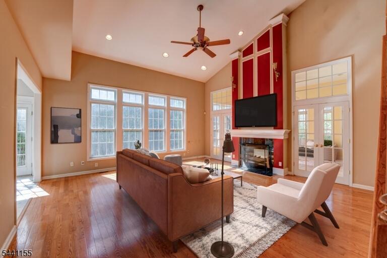Property listing MLS 4035730 photo 16