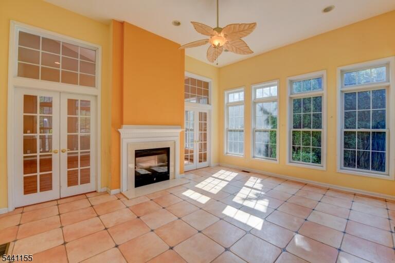 Property listing MLS 4035730 photo 19